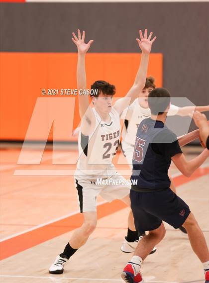 Thumbnail 3 in Roseville vs Union Mine (Tiger Classic) photogallery.