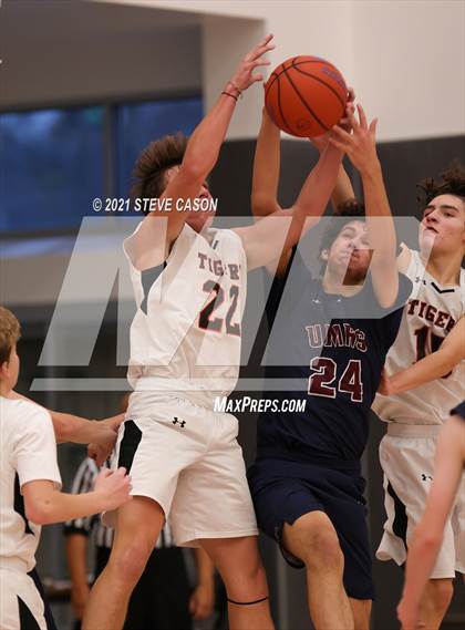 Thumbnail 3 in Roseville vs Union Mine (Tiger Classic) photogallery.