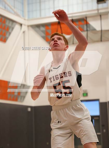 Thumbnail 2 in Roseville vs Union Mine (Tiger Classic) photogallery.