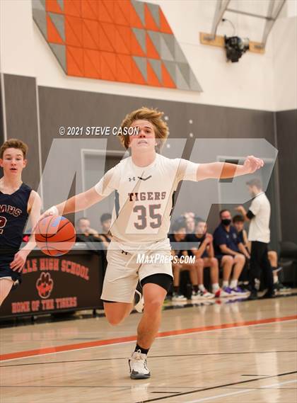 Thumbnail 1 in Roseville vs Union Mine (Tiger Classic) photogallery.
