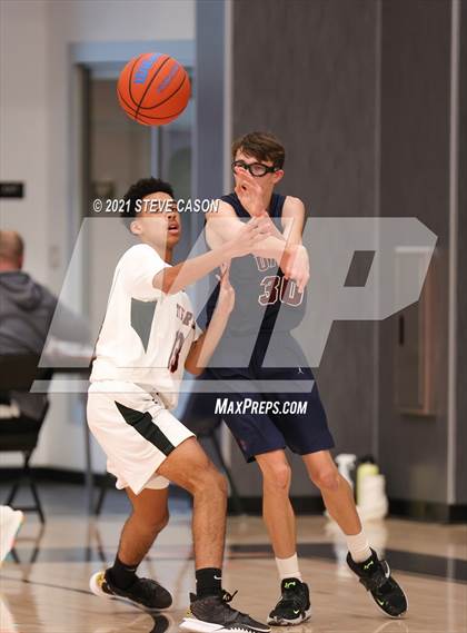 Thumbnail 2 in Roseville vs Union Mine (Tiger Classic) photogallery.