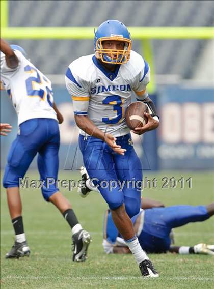 Thumbnail 1 in Simeon vs. Mount Carmel (2010 Kickoff Classic) photogallery.