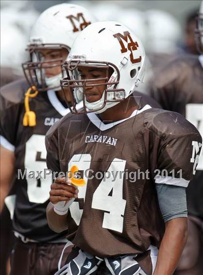 Thumbnail 1 in Simeon vs. Mount Carmel (2010 Kickoff Classic) photogallery.