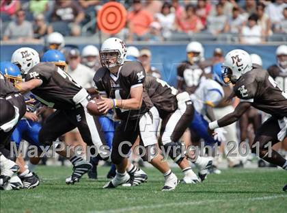 Thumbnail 2 in Simeon vs. Mount Carmel (2010 Kickoff Classic) photogallery.