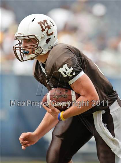 Thumbnail 2 in Simeon vs. Mount Carmel (2010 Kickoff Classic) photogallery.