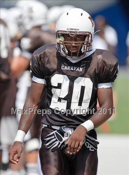 Thumbnail 1 in Simeon vs. Mount Carmel (2010 Kickoff Classic) photogallery.