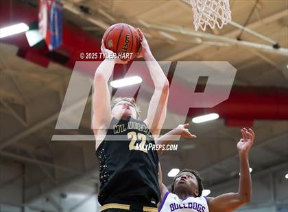 Thumbnail 2 in Mt. Vernon vs. Brownsburg (IHSAA 4A Regional) photogallery.