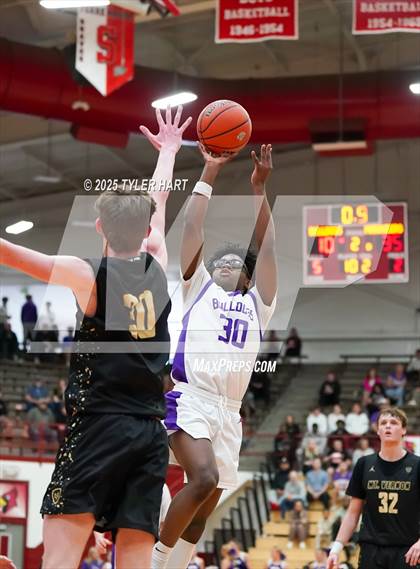 Thumbnail 3 in Mt. Vernon vs. Brownsburg (IHSAA 4A Regional) photogallery.