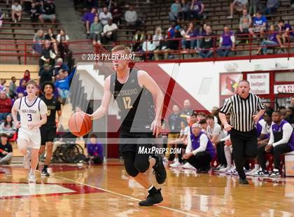 Thumbnail 1 in Mt. Vernon vs. Brownsburg (IHSAA 4A Regional) photogallery.