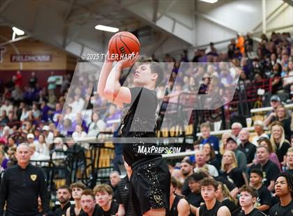 Thumbnail 1 in Mt. Vernon vs. Brownsburg (IHSAA 4A Regional) photogallery.