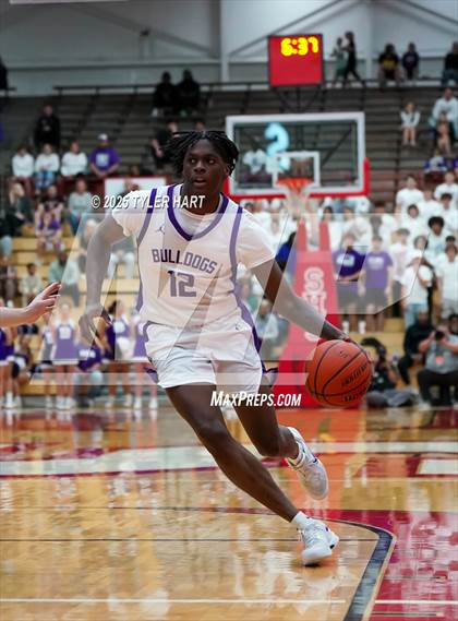 Thumbnail 3 in Mt. Vernon vs. Brownsburg (IHSAA 4A Regional) photogallery.