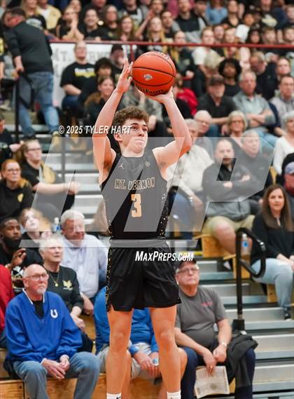 Thumbnail 2 in Mt. Vernon vs. Brownsburg (IHSAA 4A Regional) photogallery.