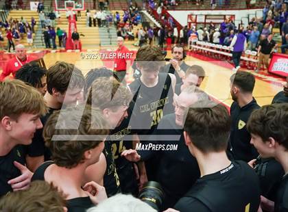 Thumbnail 1 in Mt. Vernon vs. Brownsburg (IHSAA 4A Regional) photogallery.
