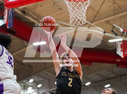 Thumbnail 2 in Mt. Vernon vs. Brownsburg (IHSAA 4A Regional) photogallery.
