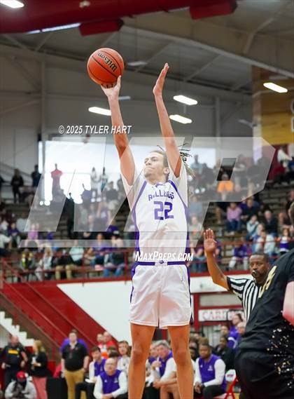 Thumbnail 2 in Mt. Vernon vs. Brownsburg (IHSAA 4A Regional) photogallery.