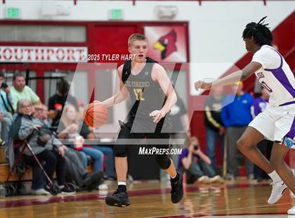 Thumbnail 3 in Mt. Vernon vs. Brownsburg (IHSAA 4A Regional) photogallery.