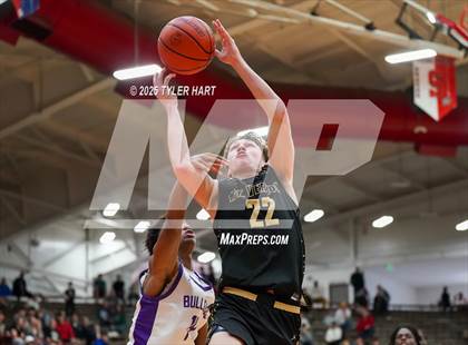 Thumbnail 1 in Mt. Vernon vs. Brownsburg (IHSAA 4A Regional) photogallery.