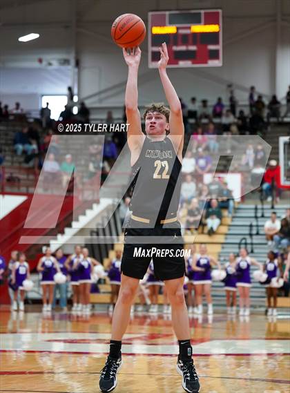 Thumbnail 2 in Mt. Vernon vs. Brownsburg (IHSAA 4A Regional) photogallery.