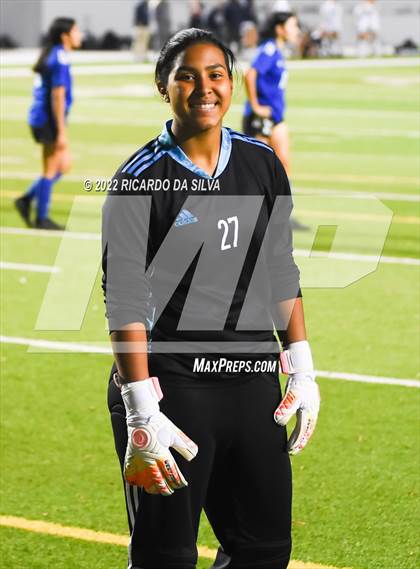Thumbnail 2 in Aldine vs College Park (UIL 6A Bi-District Playoff) photogallery.