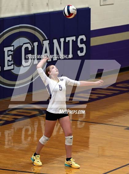 Thumbnail 1 in FR: Galesburg @ Canton photogallery.