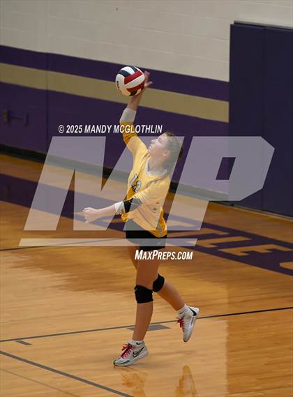 Thumbnail 1 in FR: Galesburg @ Canton photogallery.