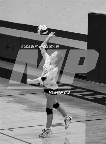 Thumbnail 3 in FR: Galesburg @ Canton photogallery.