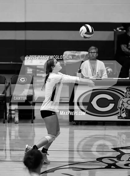 Thumbnail 3 in FR: Galesburg @ Canton photogallery.