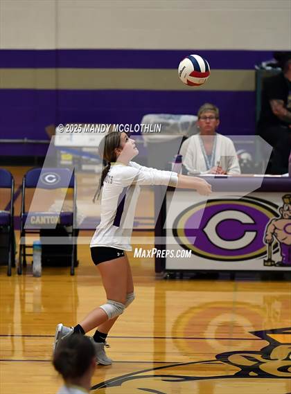 Thumbnail 3 in FR: Galesburg @ Canton photogallery.