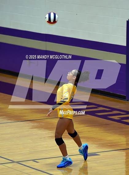 Thumbnail 1 in FR: Galesburg @ Canton photogallery.