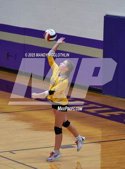 Thumbnail 2 in FR: Galesburg @ Canton photogallery.