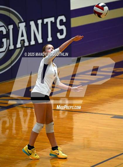 Thumbnail 1 in FR: Galesburg @ Canton photogallery.