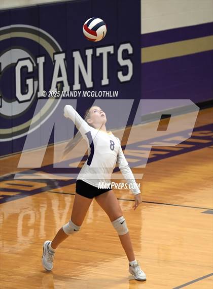 Thumbnail 2 in FR: Galesburg @ Canton photogallery.