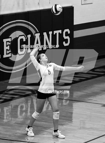 Thumbnail 2 in FR: Galesburg @ Canton photogallery.