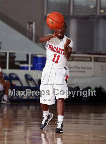 Thumbnail 1 in W.B. Ray vs MacArthur (McDonald's Texas Invitational) photogallery.
