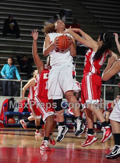 Thumbnail 3 in W.B. Ray vs MacArthur (McDonald's Texas Invitational) photogallery.