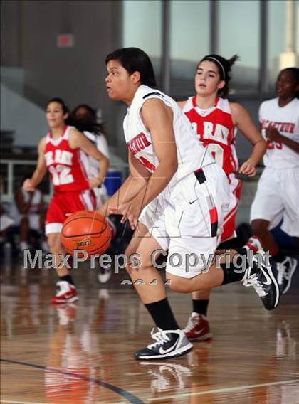Thumbnail 2 in W.B. Ray vs MacArthur (McDonald's Texas Invitational) photogallery.