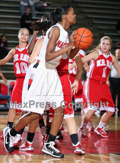 Thumbnail 3 in W.B. Ray vs MacArthur (McDonald's Texas Invitational) photogallery.