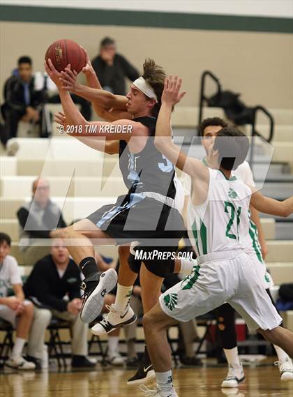 Thumbnail 3 in Daniel Boone @ Donegal photogallery.