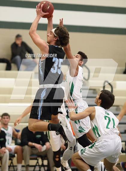 Thumbnail 2 in Daniel Boone @ Donegal photogallery.