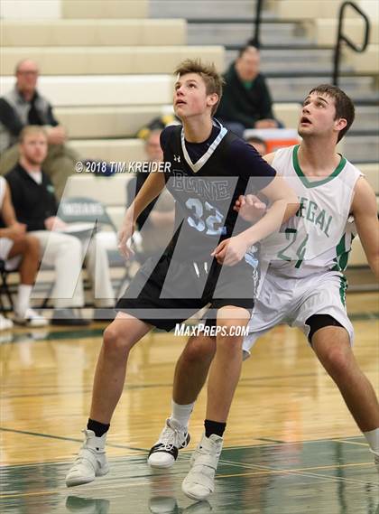 Thumbnail 3 in Daniel Boone @ Donegal photogallery.