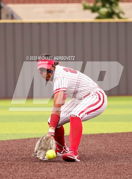 Thumbnail 2 in Melissa @ Wakeland (UIL 5A D1 Girls Softball Area) photogallery.