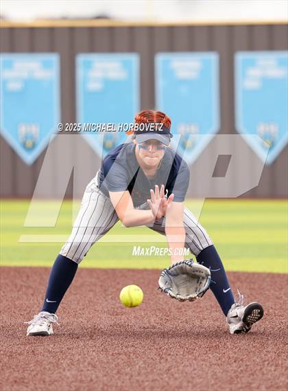 Thumbnail 2 in Melissa @ Wakeland (UIL 5A D1 Girls Softball Area) photogallery.