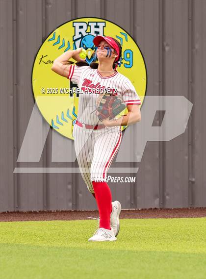 Thumbnail 2 in Melissa @ Wakeland (UIL 5A D1 Girls Softball Area) photogallery.