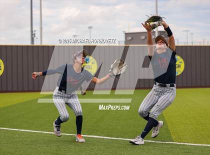 Thumbnail 2 in Melissa @ Wakeland (UIL 5A D1 Girls Softball Area) photogallery.