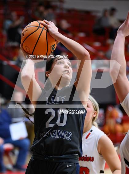 Thumbnail 3 in Buffalo Island Central vs Westside (Cavenaugh Classic) photogallery.