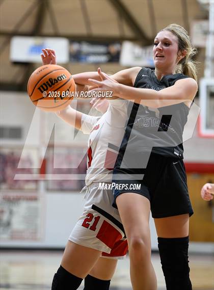 Thumbnail 3 in Buffalo Island Central vs Westside (Cavenaugh Classic) photogallery.