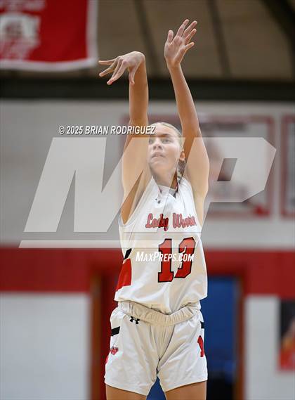 Thumbnail 2 in Buffalo Island Central vs Westside (Cavenaugh Classic) photogallery.