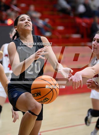 Thumbnail 2 in Buffalo Island Central vs Westside (Cavenaugh Classic) photogallery.