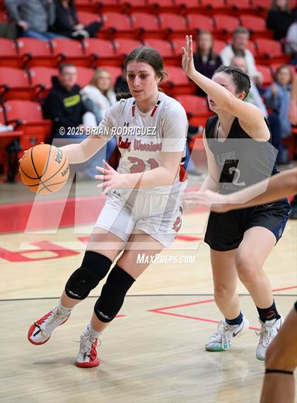 Thumbnail 3 in Buffalo Island Central vs Westside (Cavenaugh Classic) photogallery.