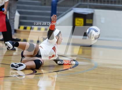 Thumbnail 1 in Burbank vs Jefferson photogallery.